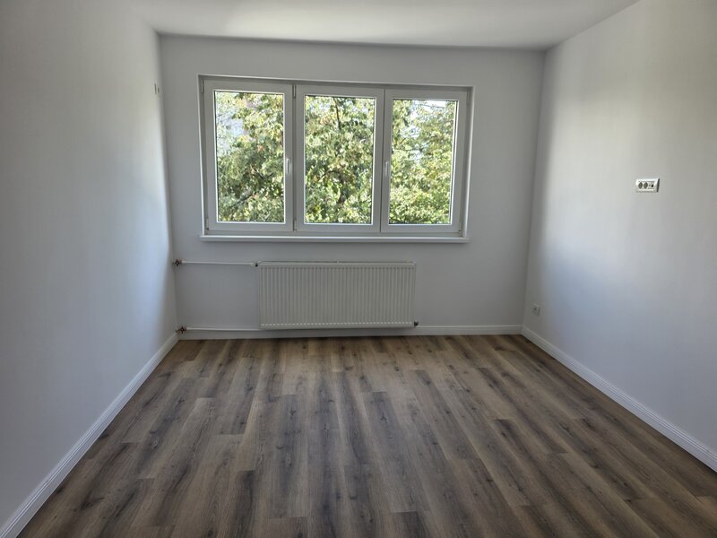 Baba Novac, 10 minute metrou,  si 5 minute parc IOR, pe Reconstructie,