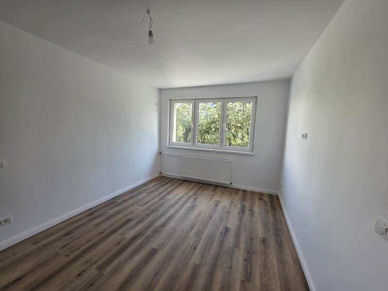 Baba Novac, 10 minute metrou,  si 5 minute parc IOR, pe Reconstructie,