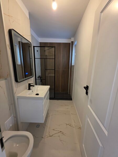 Baba Novac, 10 minute metrou,  si 5 minute parc IOR, pe Reconstructie,